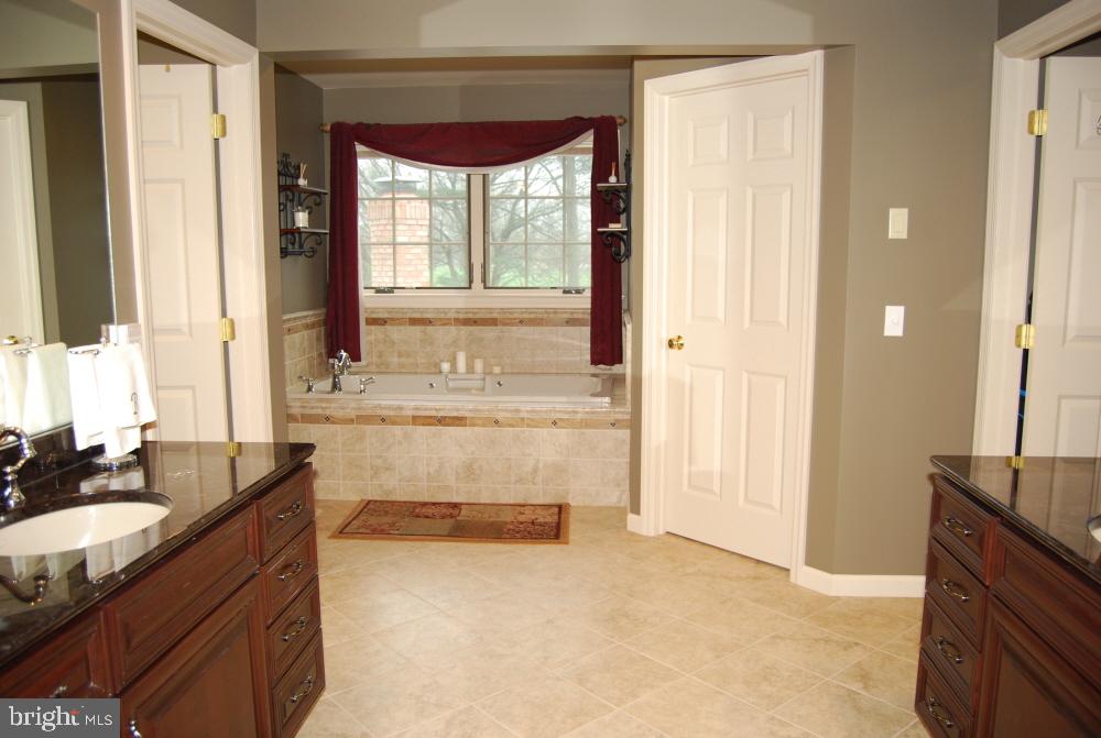 112 Chelsea Loop Lancaster, PA 17602 - Photo 19 of 26 Gallery Image 19
