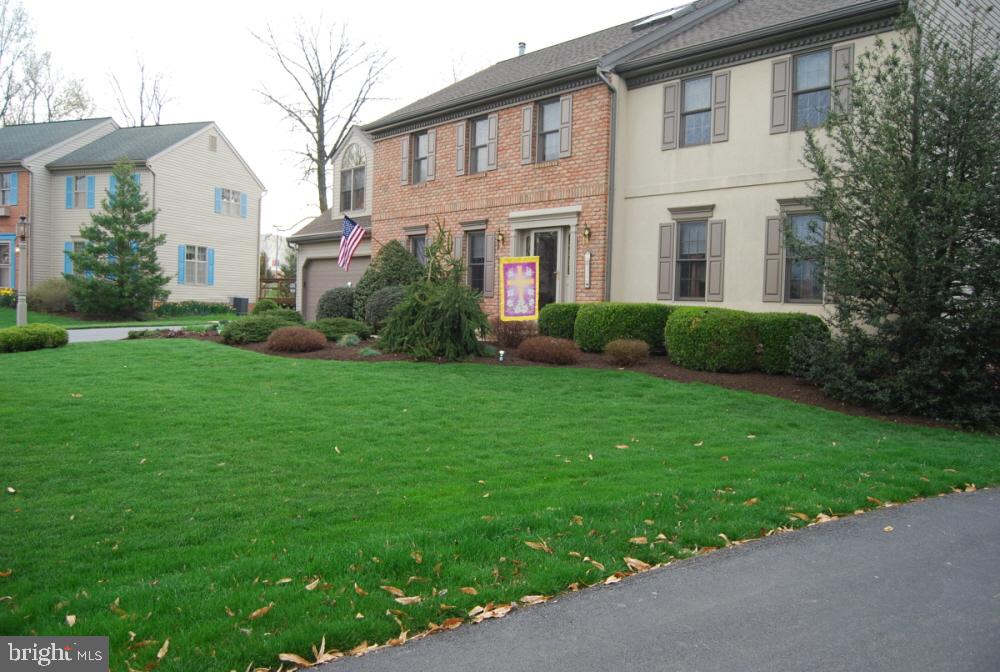 112 Chelsea Loop Lancaster, PA 17602 - Photo 2 of 26 Gallery Image 2