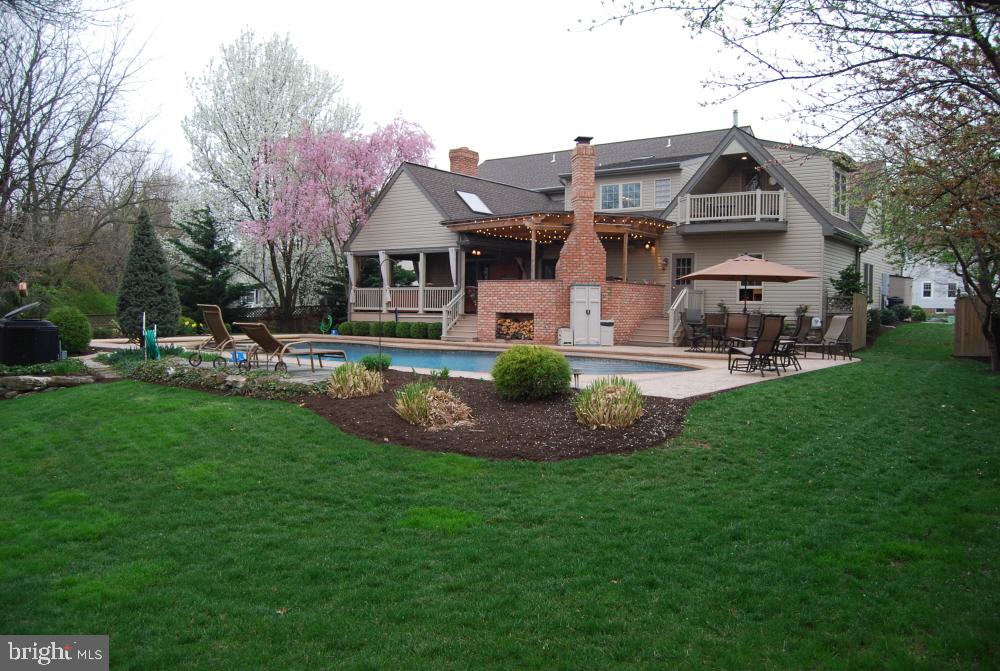 112 Chelsea Loop Lancaster, PA 17602 - Photo 3 of 26 Gallery Image 3