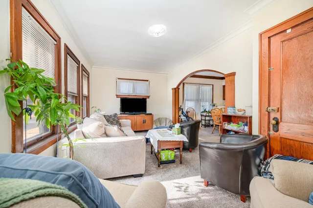 $375,000 | 1377 Randolph Avenue, St. Paul, MN 55105