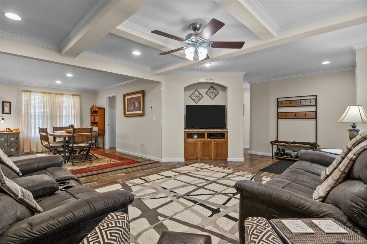 7051 Adams Road Centerville, TN 37033 - Photo 4 of 52 Gallery Image 4