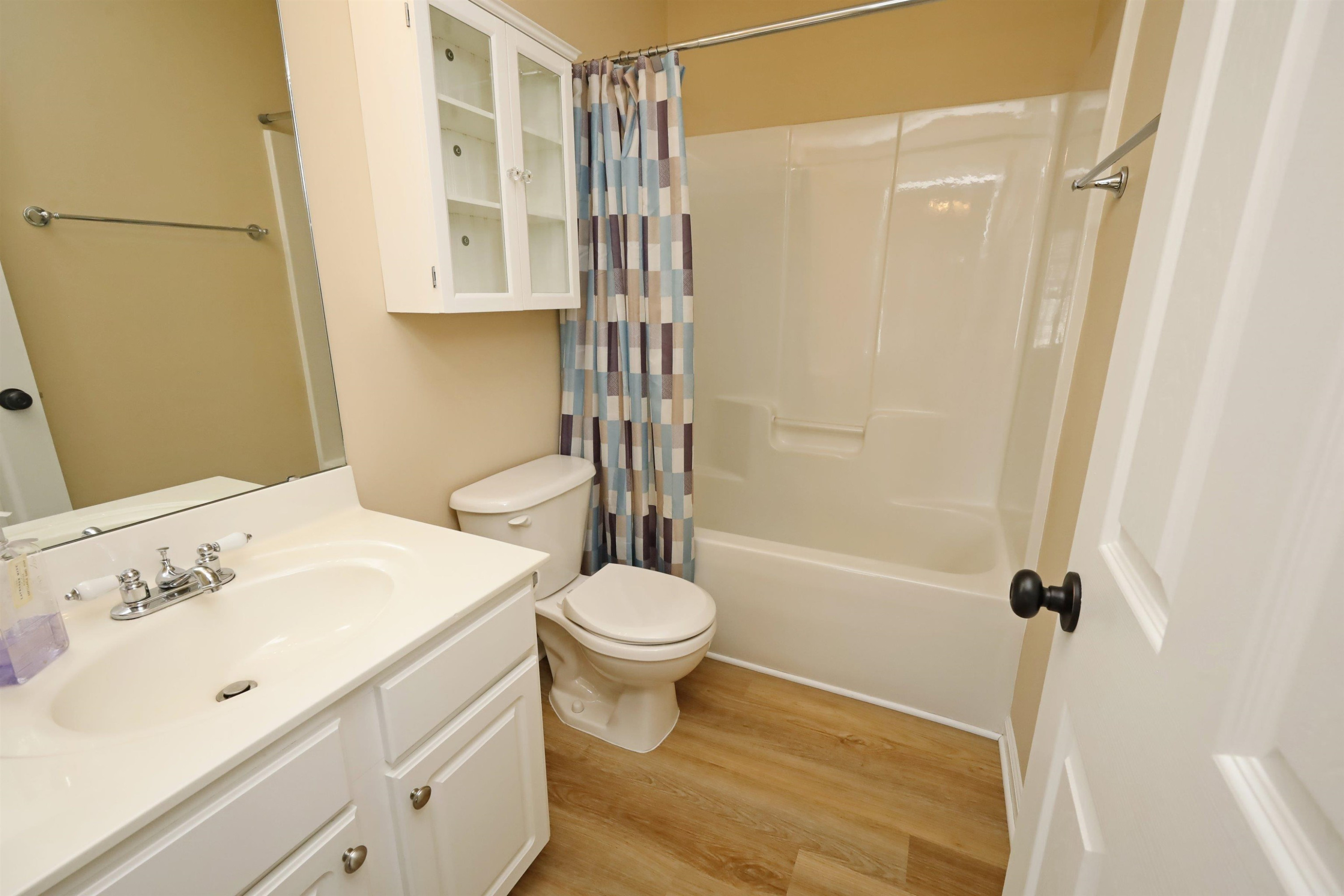 5405 Bayside Court Raleigh, NC 27613 - Photo 13 of 18 Photo 13