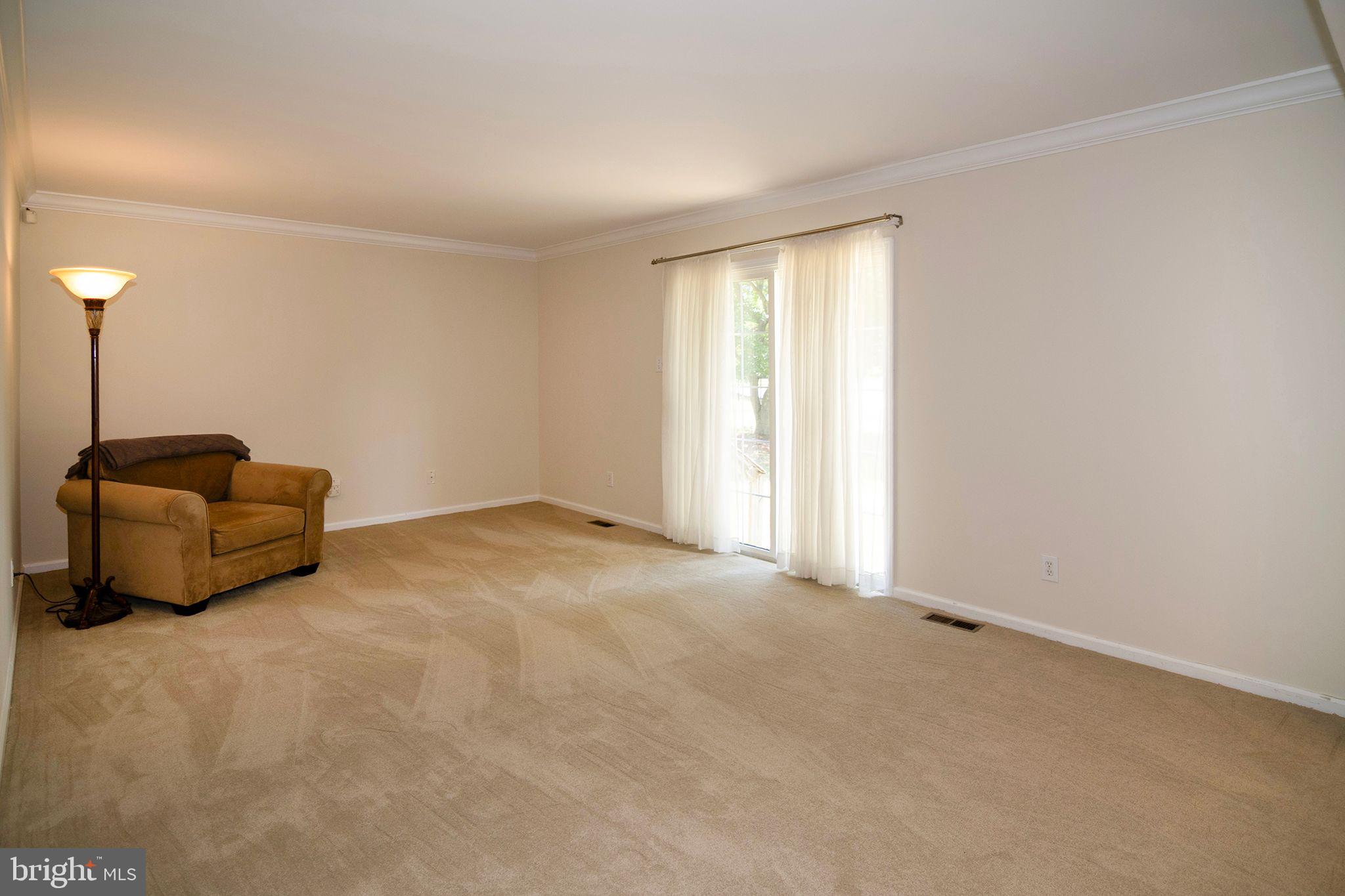 34 Chestertown Road Sicklerville, NJ 08081 - Photo 23 of 52 Family Room: Off Kitchen, Carpeted, Rear Egress