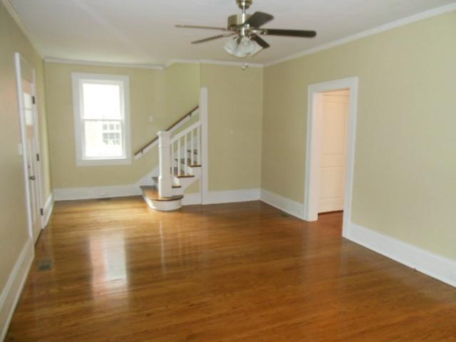 1934 Avon Road Southwest Roanoke, VA 24015 - Photo 3 of 18 4