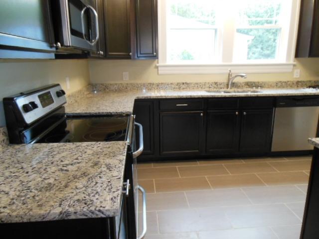 1934 Avon Road Southwest Roanoke, VA 24015 - Photo 7 of 18 8