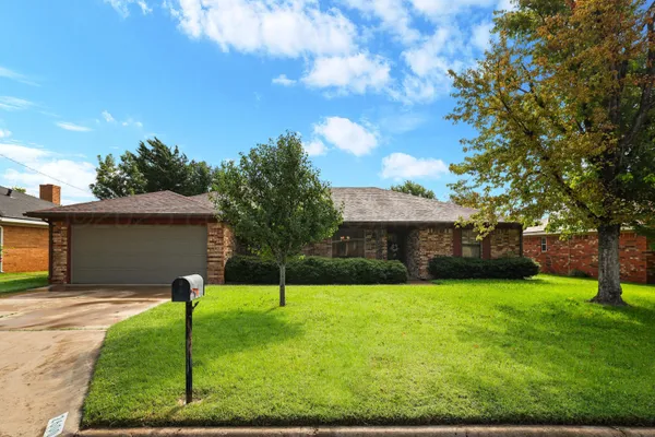 $219,000 | 2600 North Fir Street, Pampa, TX 79065