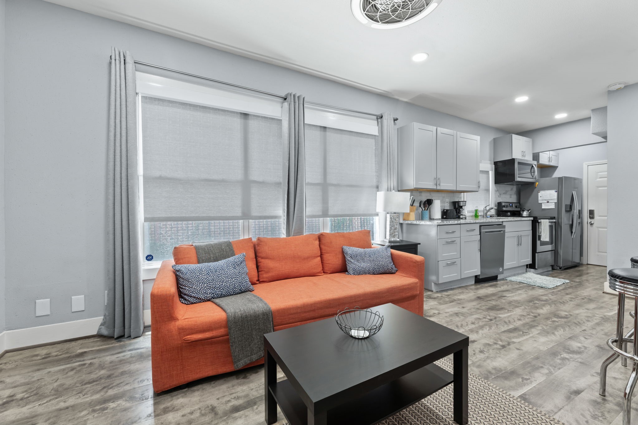 412 Drew Street, Unit 1 Houston, TX 77006 - Photo 1 of 22