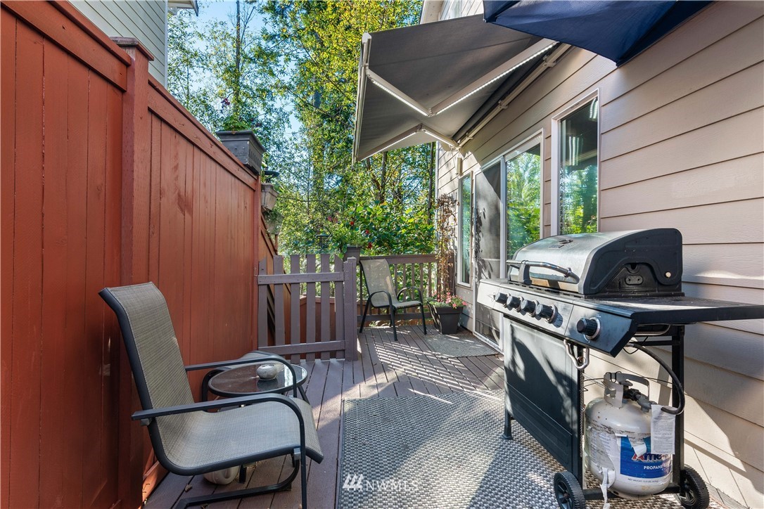 1626 93rd Place Southwest Everett, WA 98204 - Photo 21 of 25 a house view with a seating space