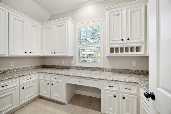 $1,789,000 | 15 Enchanted Woods Drive, Kingwood, TX 77339