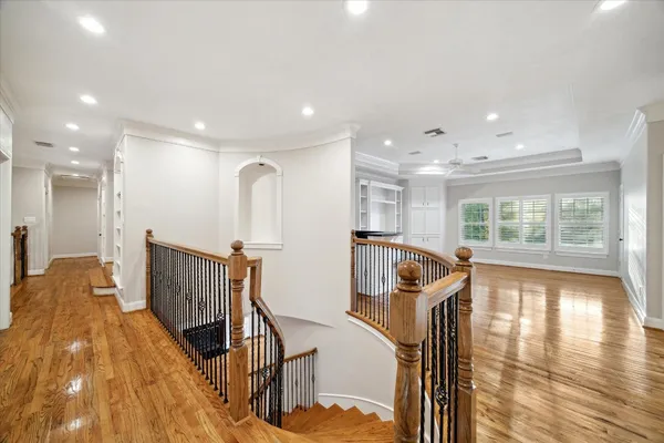 $1,789,000 | 15 Enchanted Woods Drive, Kingwood, TX 77339