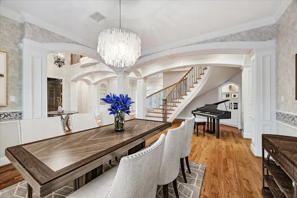 $1,789,000 | 15 Enchanted Woods Drive, Kingwood, TX 77339