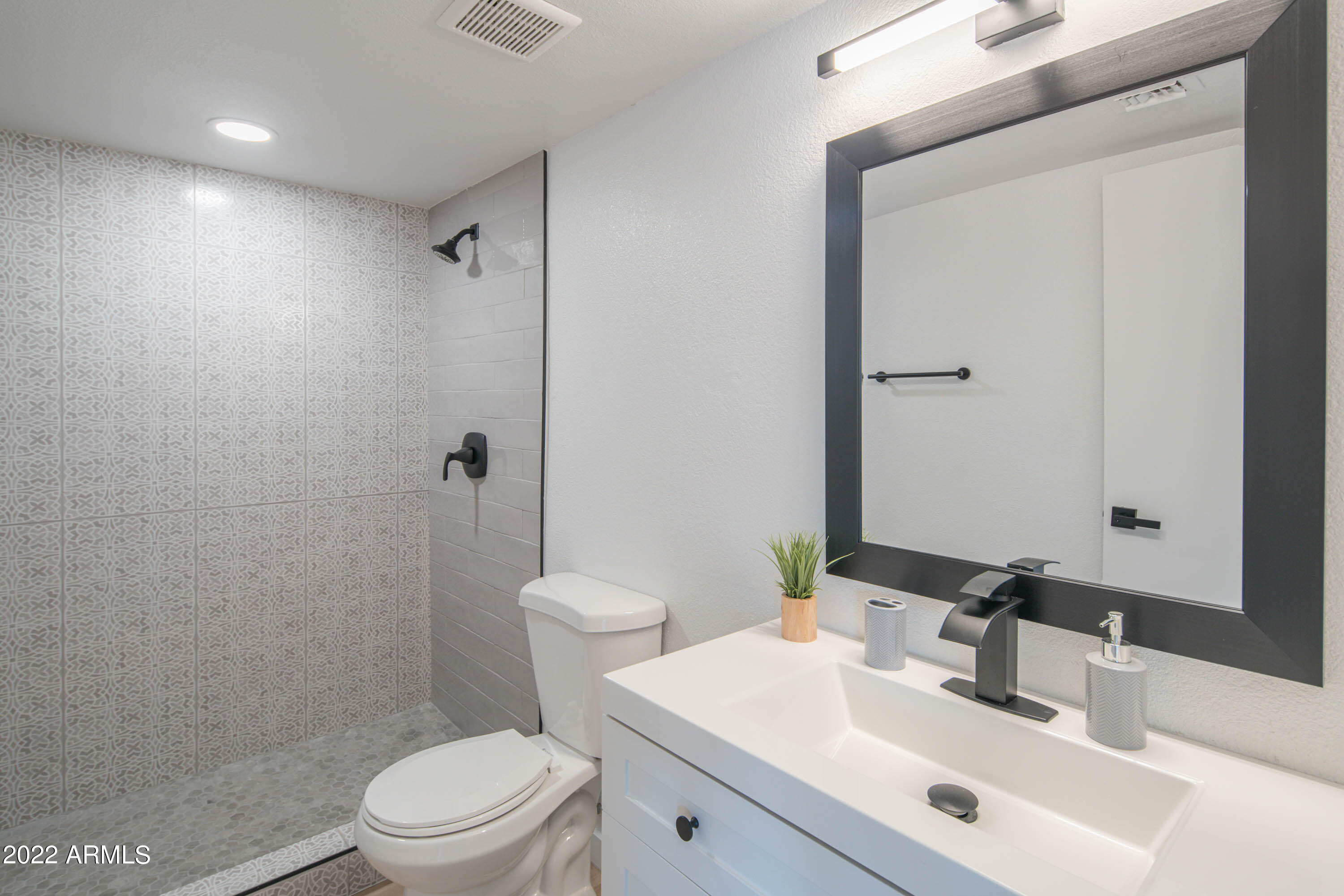 1051 South Dobson Road, Unit 200 Mesa, AZ 85202 - Photo 12 of 30 200-19