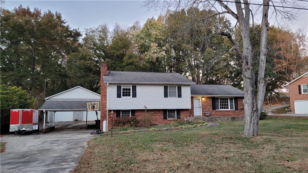1501 Norwich Road Winston-Salem, NC 27127 - Photo 2 of 12
