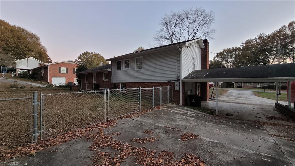 1501 Norwich Road Winston-Salem, NC 27127 - Photo 3 of 12