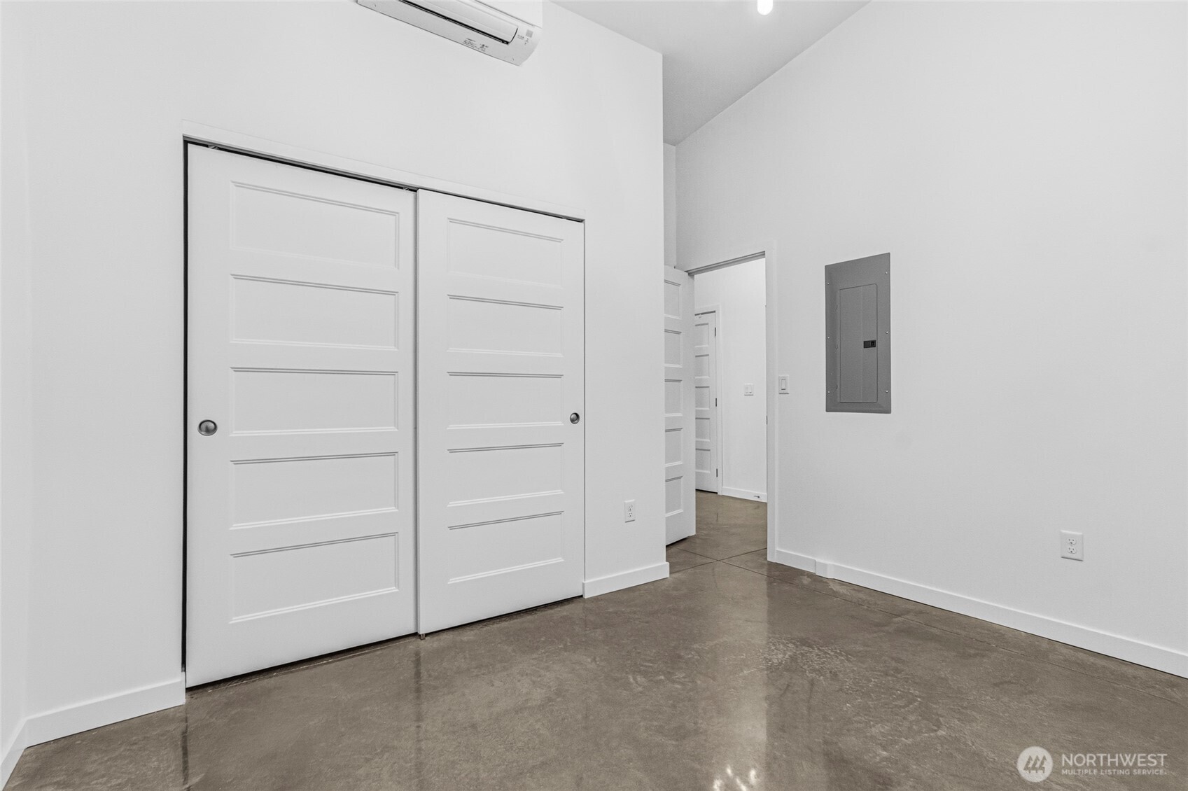 4205 Plum Point Road Grand Coulee, WA 99133 - Photo 20 of 39 an empty room with closet