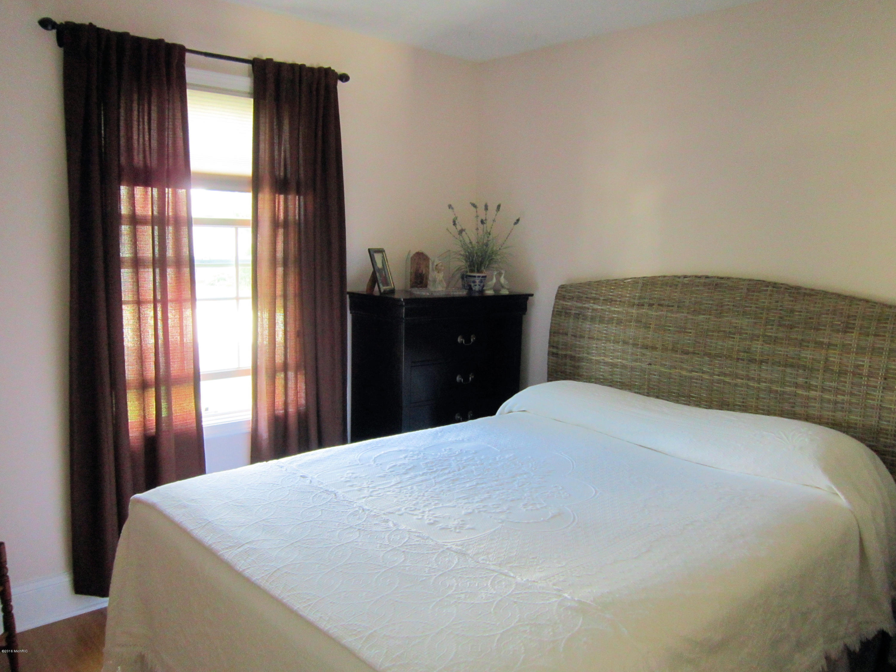121 Stone Gate Court Spring Lake, MI 49456 - Photo 20 of 32 22