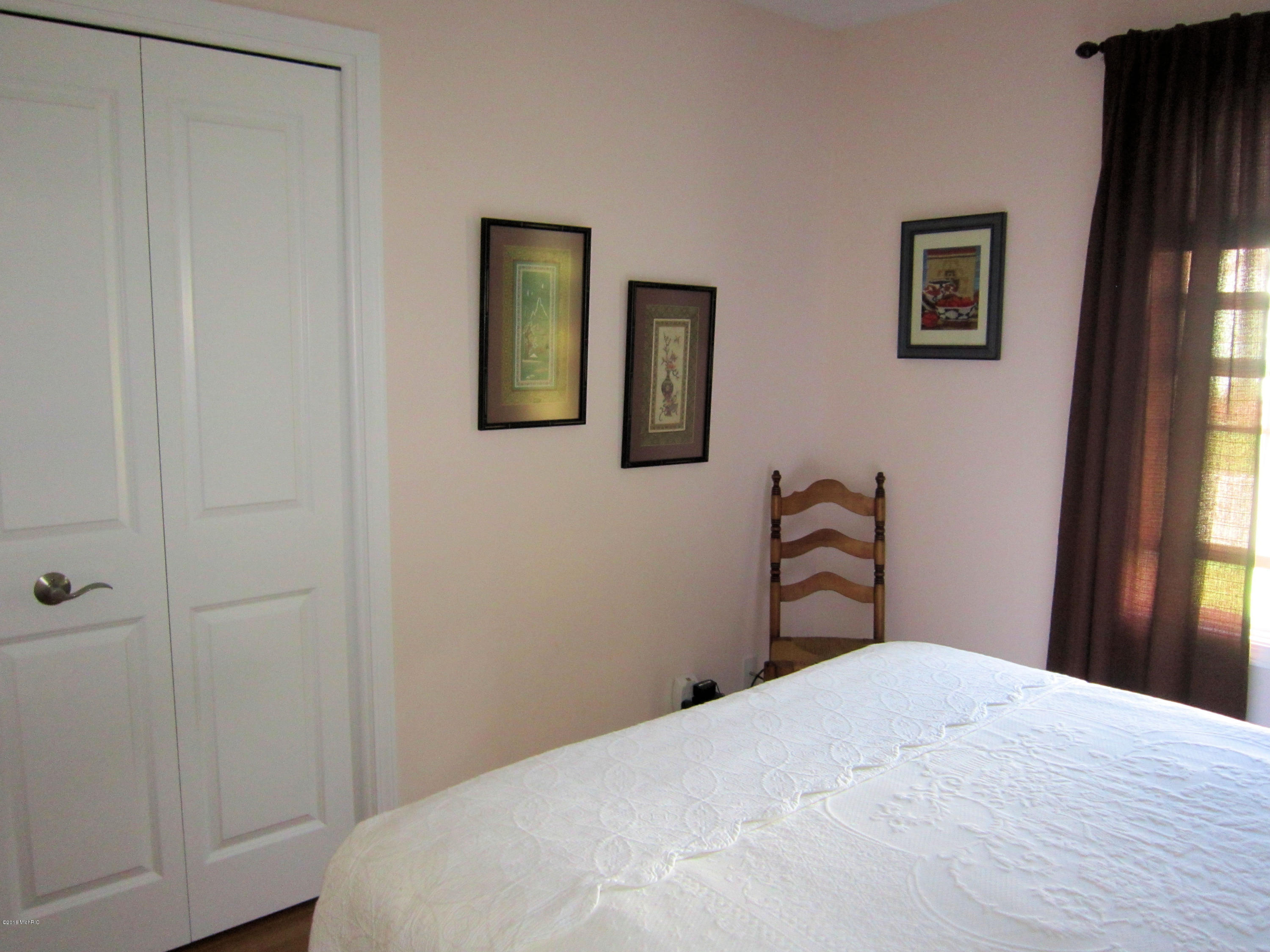121 Stone Gate Court Spring Lake, MI 49456 - Photo 21 of 32 23