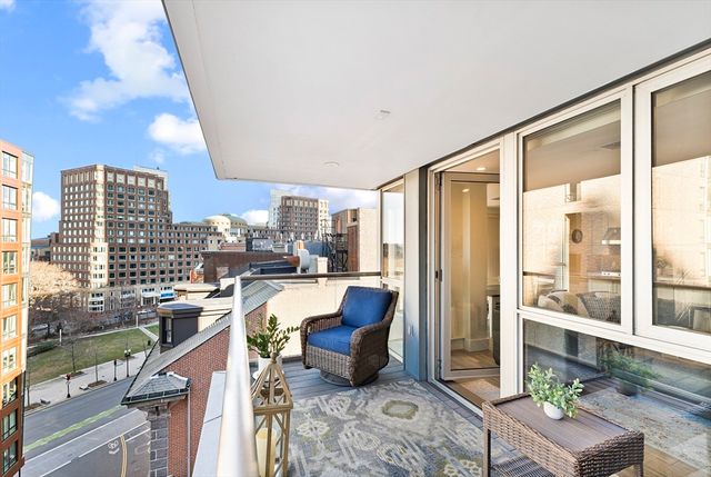 $1,650,000 | 101 Broad Street, Unit 8C, Boston, MA 02110