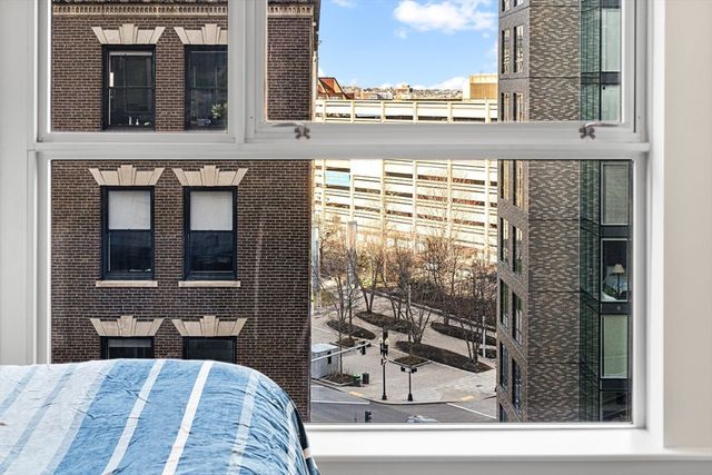 $1,650,000 | 101 Broad Street, Unit 8C, Boston, MA 02110