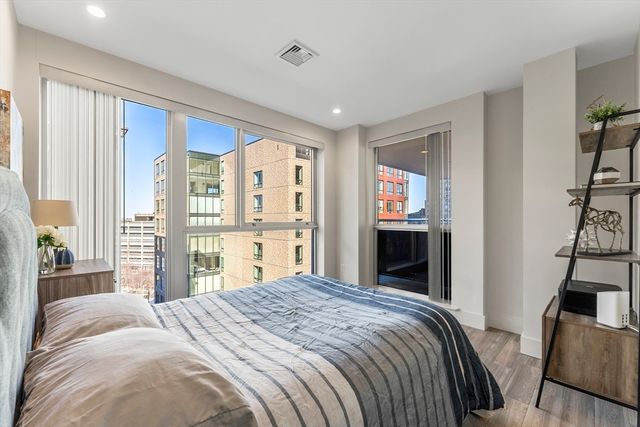 $1,650,000 | 101 Broad Street, Unit 8C, Boston, MA 02110