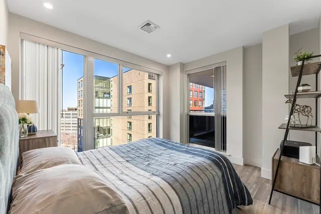 $1,650,000 | 101 Broad Street, Unit 8C, Boston, MA 02110