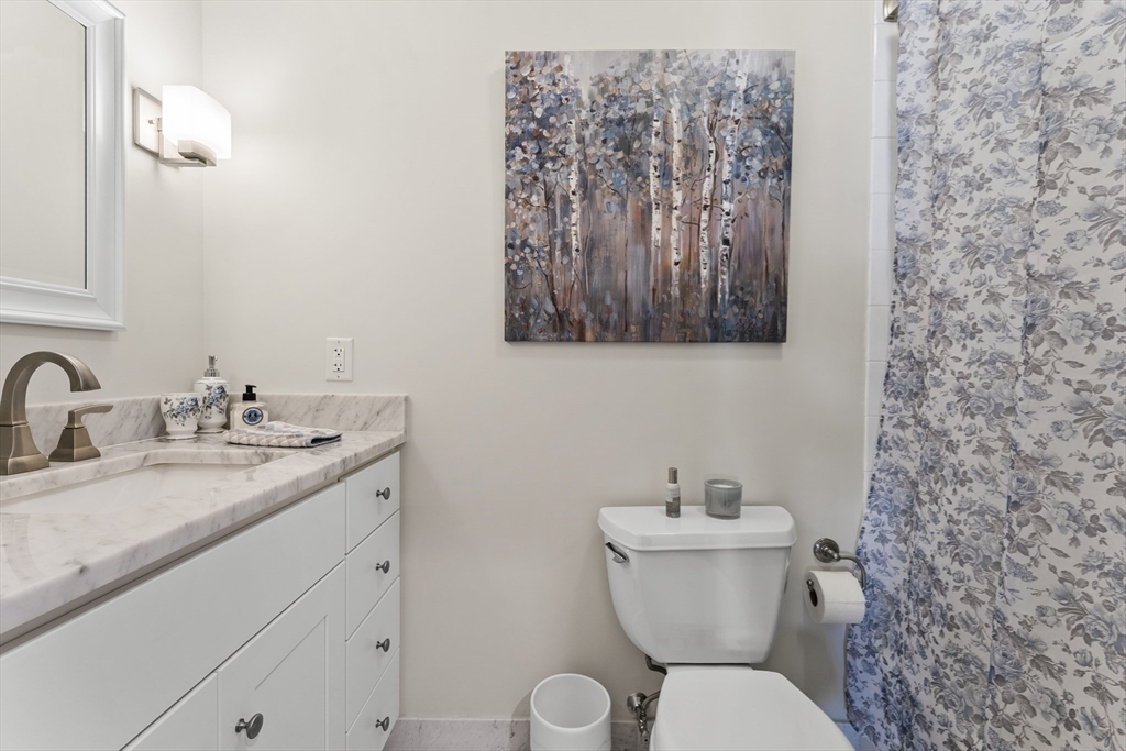 101 Broad Street, Unit 8C Boston, MA 02110 - Photo 22 of 40