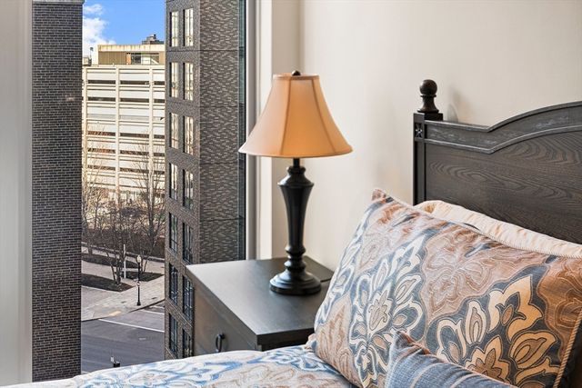 $1,650,000 | 101 Broad Street, Unit 8C, Boston, MA 02110