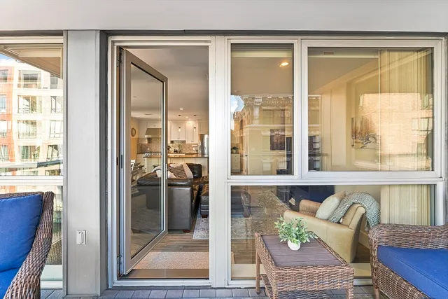 $1,650,000 | 101 Broad Street, Unit 8C, Boston, MA 02110