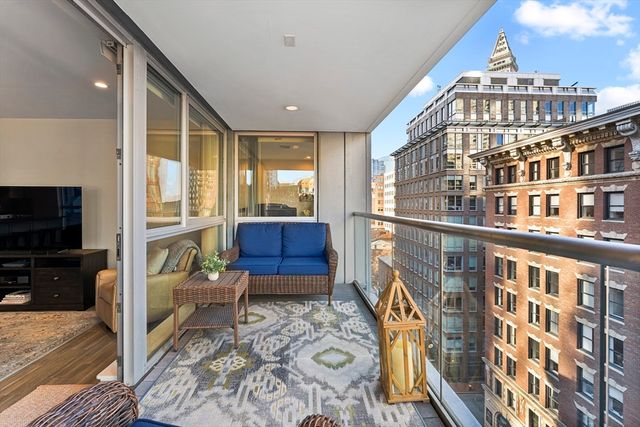 $1,650,000 | 101 Broad Street, Unit 8C, Boston, MA 02110