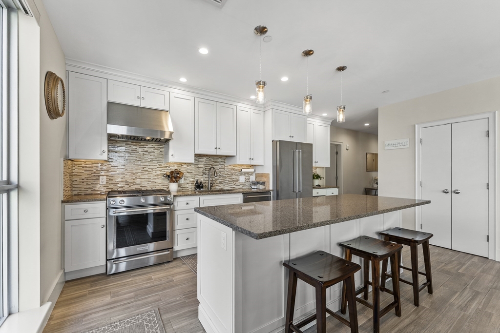 101 Broad Street, Unit 8C Boston, MA 02110 - Photo 9 of 40