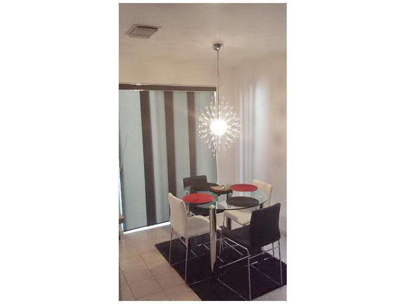 3104 Laurel Ridge Circle, Unit 3104 Riviera Beach, FL 33404 - Photo 9 of 23 Dining Room