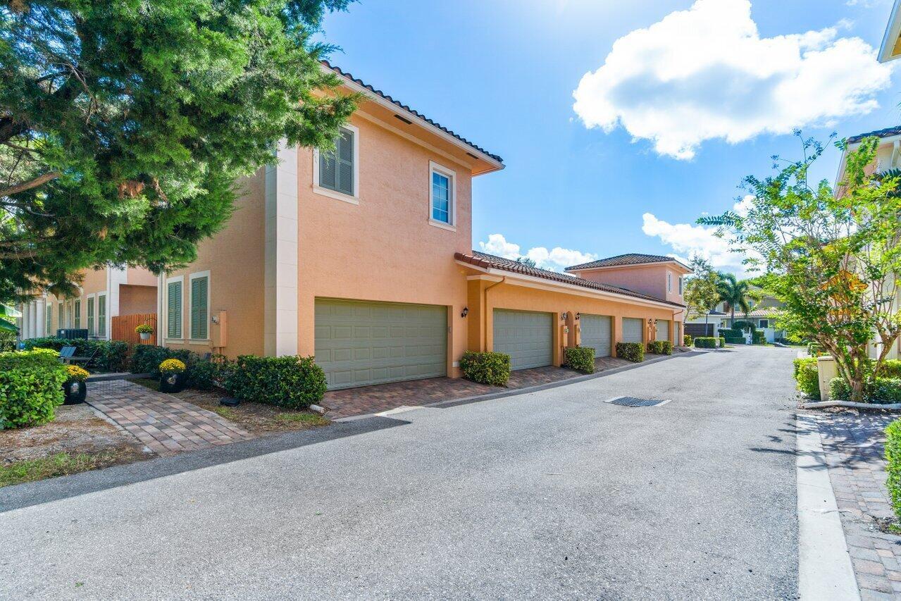 132 Midleton Way Jupiter, FL 33458 - Photo 48 of 64 back alley