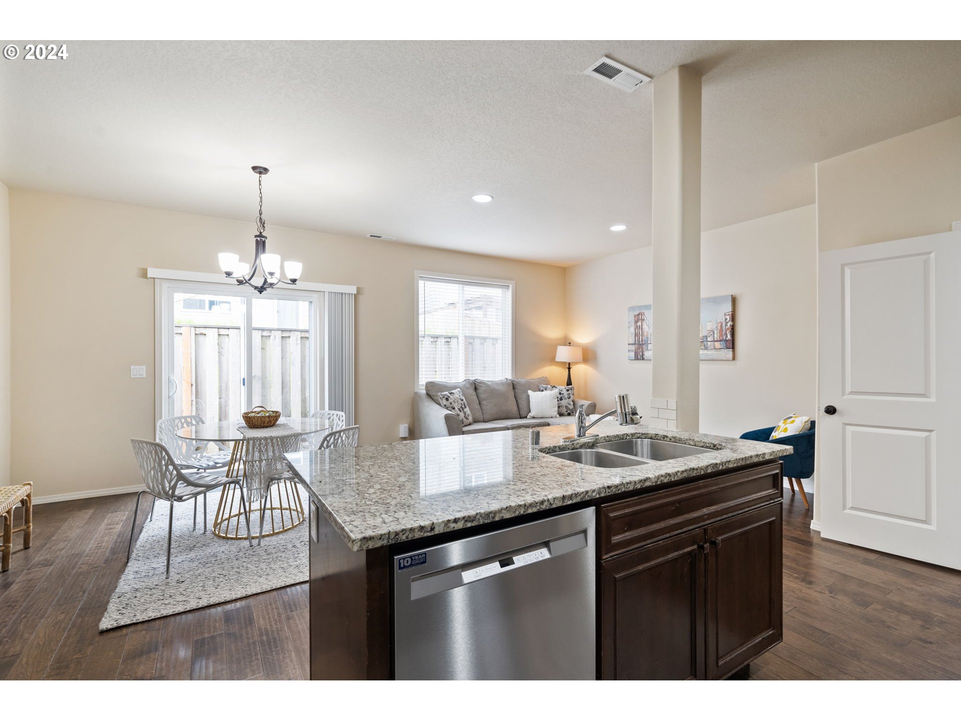 1408 Northeast 170th Circle Ridgefield, WA 98642 - Photo 14 of 35 Gallery Image 14