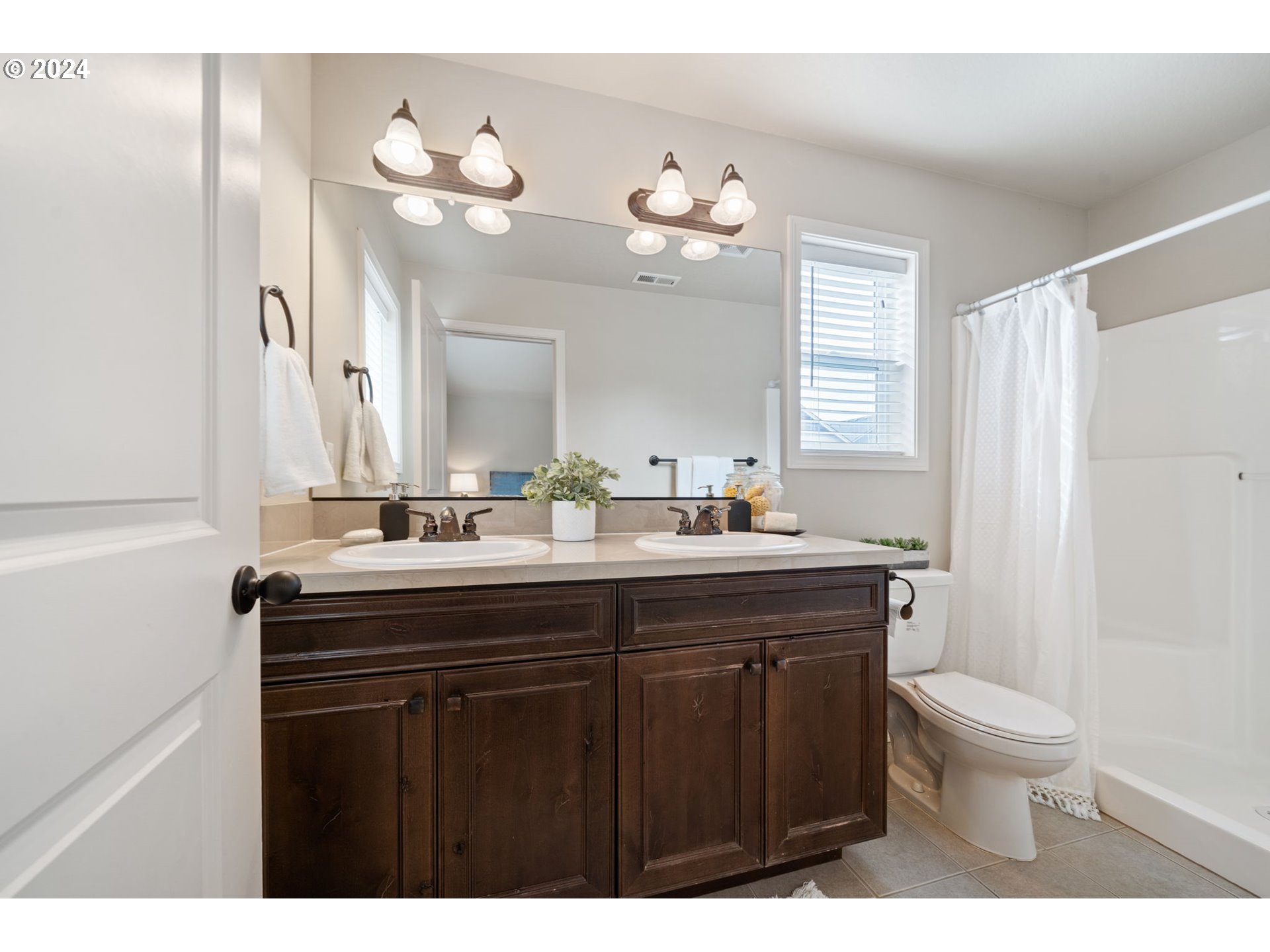 1408 Northeast 170th Circle Ridgefield, WA 98642 - Photo 24 of 35 Gallery Image 24