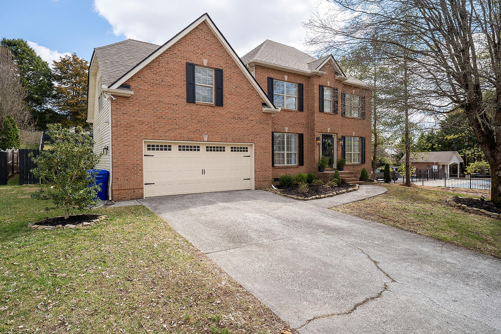 1318 Wineberry Road Powell, TN 37849 - Photo 1 of 44 Gallery Image 1