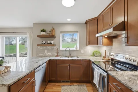 $549,900 | 2665 Granite Circle, Fitchburg, WI 53711