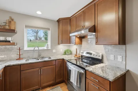 $549,900 | 2665 Granite Circle, Fitchburg, WI 53711