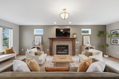 $549,900 | 2665 Granite Circle, Fitchburg, WI 53711