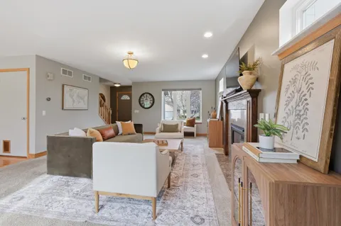 $549,900 | 2665 Granite Circle, Fitchburg, WI 53711