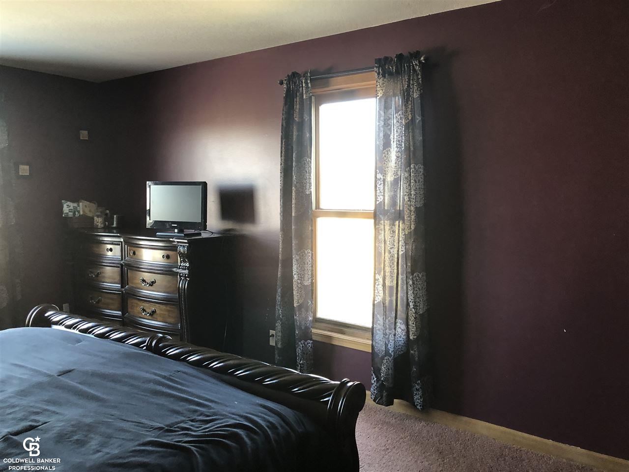 1103 East Galbraith Line Road Melvin, MI 48454 - Photo 25 of 43 View of master bedroom
