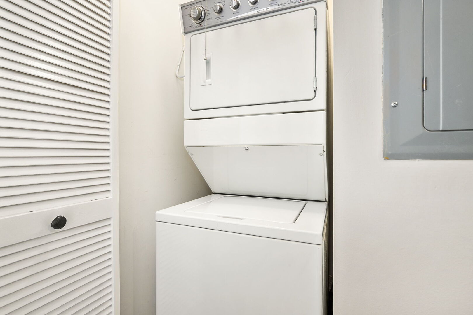 3232 North Halsted Street, Unit D810 Chicago, IL 60657 - Photo 12 of 16