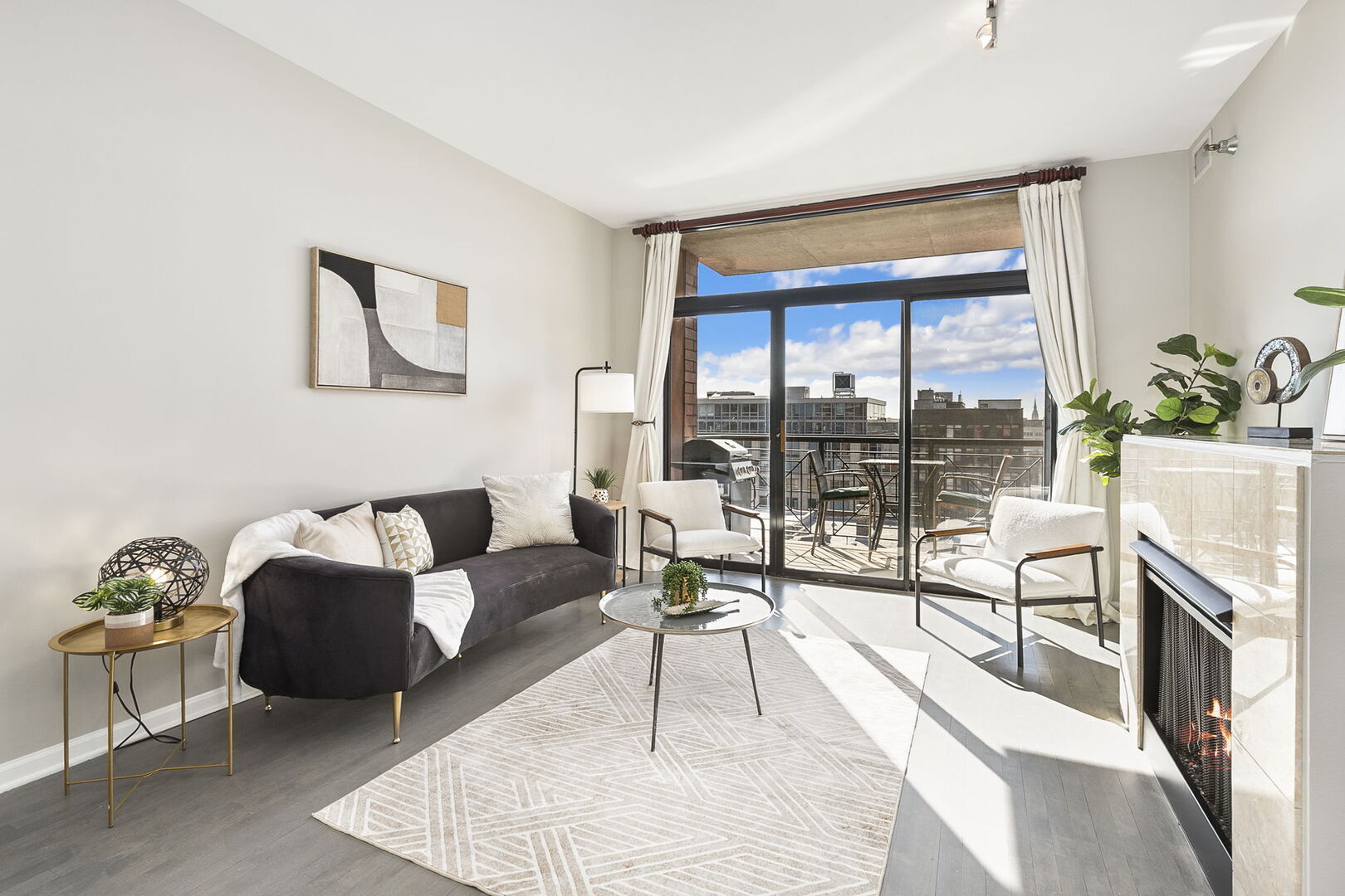 3232 North Halsted Street, Unit D810 Chicago, IL 60657 - Photo 4 of 16