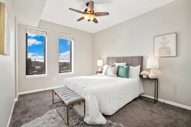 $385,000 | 3232 North Halsted Street, Unit D810, Chicago, IL 60657