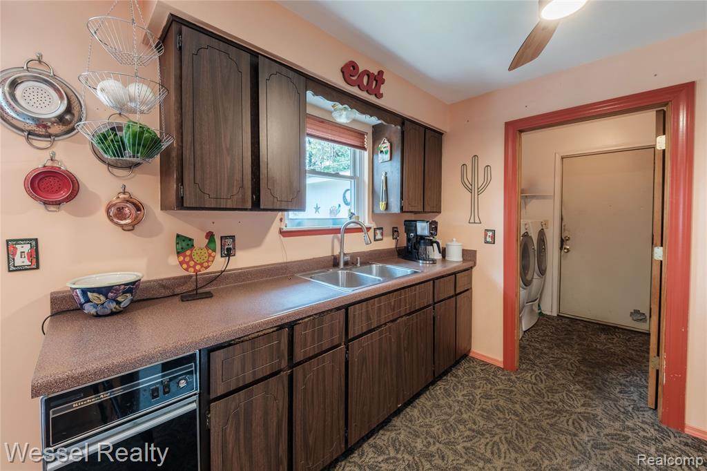 2444 Howe Street Utica, MI 48317 - Photo 9 of 29 Gallery Image 9