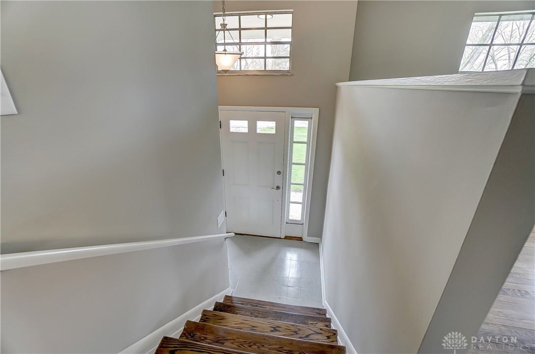 5610 Waterloo Road Dayton, OH 45459 - Photo 6 of 43 Gallery Image 6