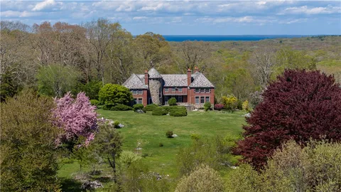 $2,995,000 | 2180 Tower Hill Road, North Kingstown, RI 02874