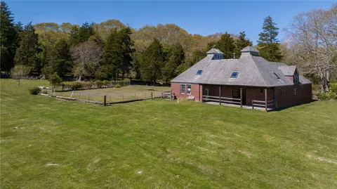 $2,995,000 | 2180 Tower Hill Road, North Kingstown, RI 02874