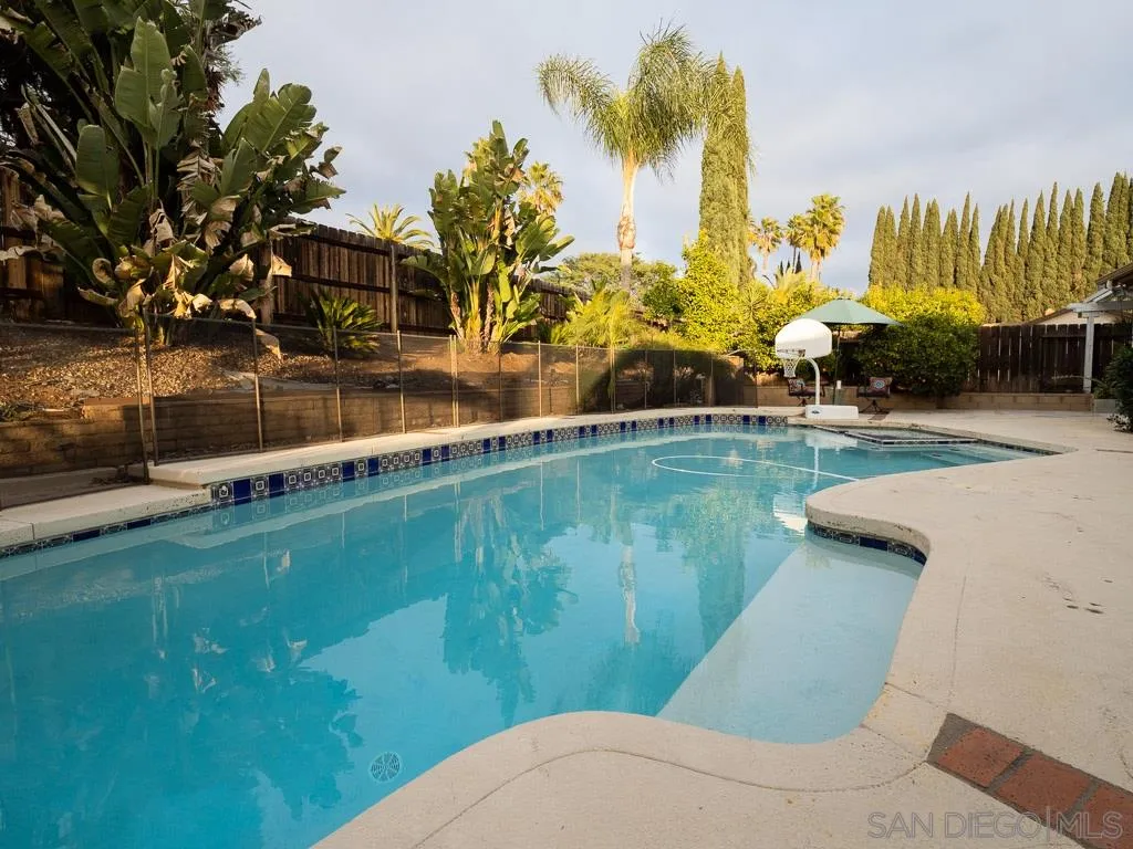 14018 Twin Peaks Road Poway, CA 92064 - Photo 23 of 27