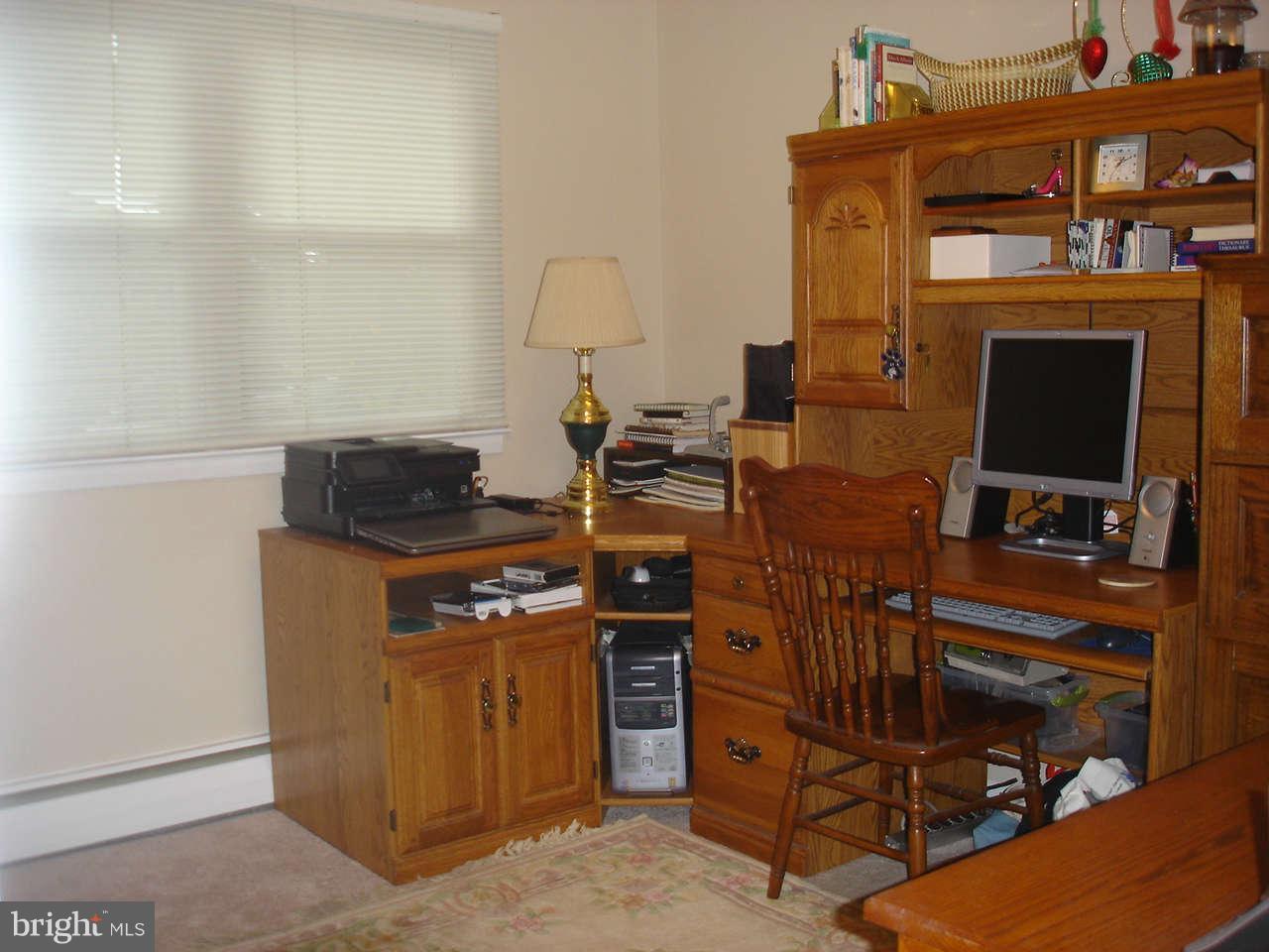 2529 McKenzie Road Ellicott City, MD 21042 - Photo 17 of 30 Bedroom