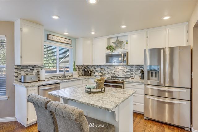 $880,000 | 2811 Dayton Avenue Northeast, Renton, WA 98056